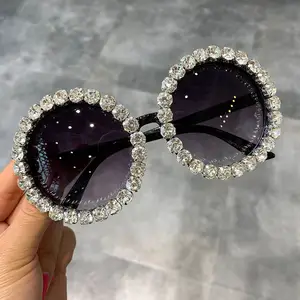 17 tasarım Büyük Boy Güneş Kadınlar Lüks Rhinestones güneş gözlüğü yuvarlak Erkek güneş gözlüğü tonları kadın oculos de sol feminino