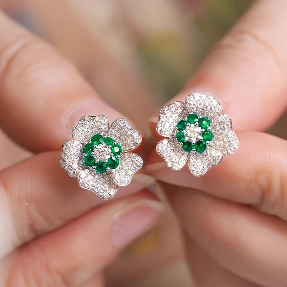 สีเขียว