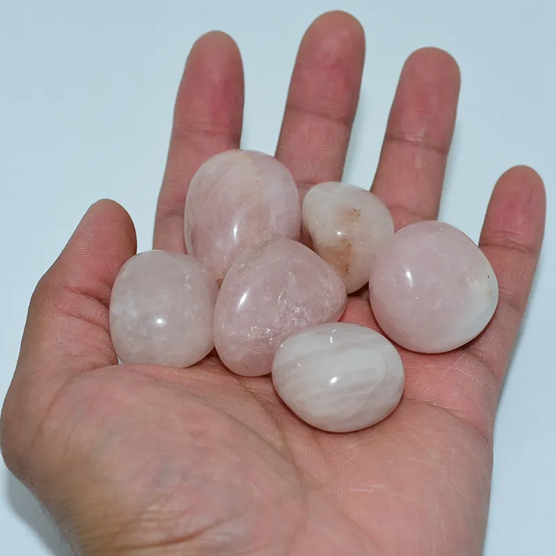 Factory Wholesale 15-20 / 20-30mm Natural Rose Quartz Tumbled Stones For Decoration