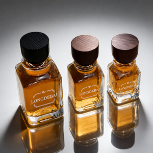 Botella de Perfume Cuadrada Vacía Personalizada OEM de Lujo, 30ml 50ml 100ml, Botella de Perfume de Vidrio Transparente de Calidad con Tapa de Madera - Product Image 1