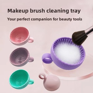 Nouveau Nettoyeur de pinceaux de maquillage en silicone, outil de nettoyage créatif pour la beauté, petit tampon pour le lavage de la vaisselle et le nettoyage des brosses - Product Image 3