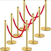 Tapis rouge décoratif à base solide pour l'extérieur Vip Couronne noire et dorée Ligne de file d'attente Pôle Barrière Corde Contrôle des foules