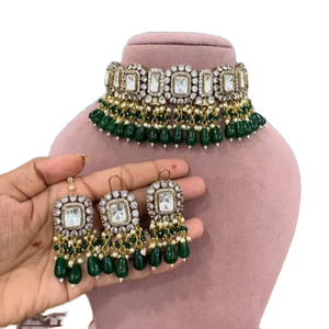 Conjunto de Collar y Pendientes de Lujo con Baño de Oro Antiguo y Aleación, Diseño Polki, Joyería Nupcial para Bodas, Fiestas y Celebraciones - Product Image 1