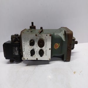 Contrôleur PLC industriel non défini Ug-8 P/N 8523-106, régulateur de régime 700-1415 tr/min - Product Image 1
