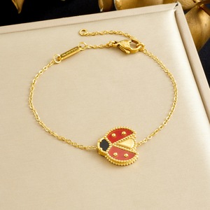 Joli ensemble de bijoux en acier inoxydable plaqué or avec pendentif, collier, bracelet et boucles d'oreilles en émail, motif coccinelle de dessin animé - Product Image 3