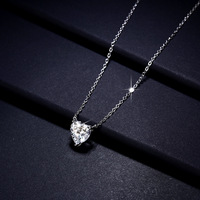 Kalung Berlian Moissanite Potongan Hati 2 Karat VVS D GRA Minimalis Perak Sterling 925 Berlapis Platinum Perhiasan Klasik untuk Wanita