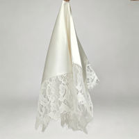Écharpe en satin de soie 100% 12 Momme avec bordure en dentelle à franges, taille et matière personnalisables