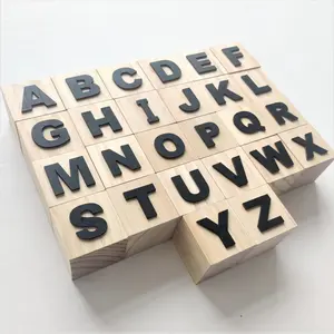 Wholesale Solid Wood Ornaments 26 English Letters Square Baby Teaching Ornaments Shooting Props Alphabet Tiles