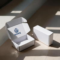 Boîtes d'expédition en carton ondulé blanc uni personnalisées, pliables à plat, pour l'emballage de produits de laboratoire, de soins de la peau et de petits accessoires