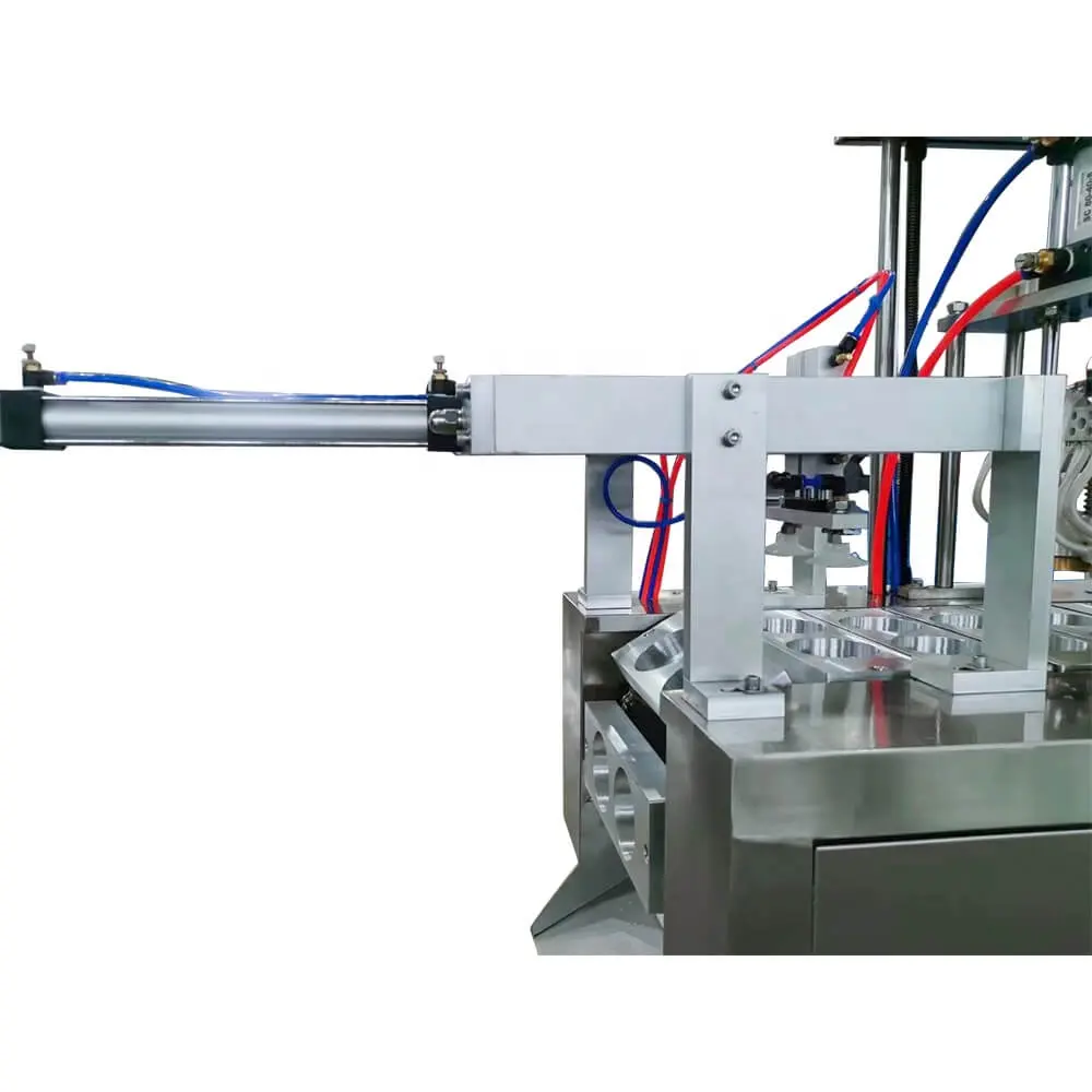 Автоматическая машина для наполнения поршневых алюминиевых чашек