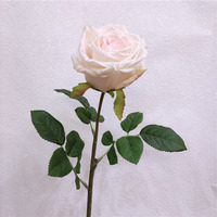 Roses artificielles réalistes en soie et plastique, 62 cm, décoration moderne pour la maison, pour Noël, Halloween, rentrée scolaire