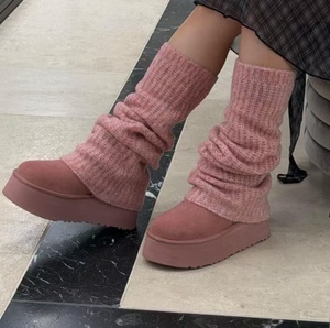 Botas cortas de punto grueso de color rosa con suela de plataforma alta y botas de nieve con combinación de piel y cuero, botas cortas para mujer. - Product Image 5