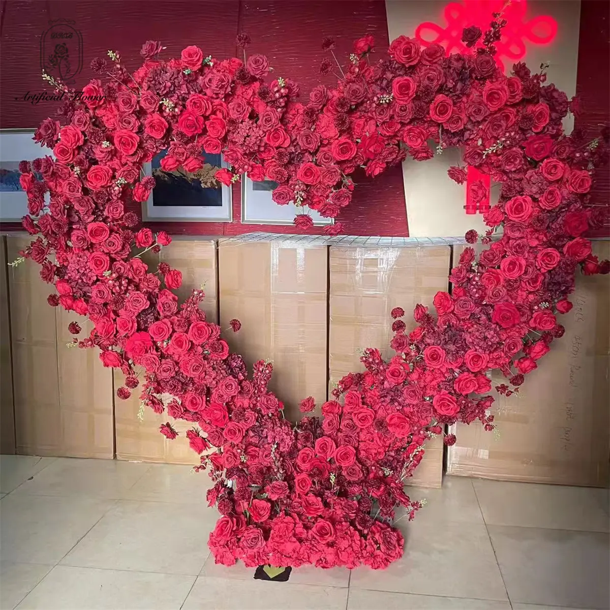 Forniture per feste a forma di cuore fiori di rosa rossa essiccati arco fondale per matrimoni supporto per la decorazione del matrimonio