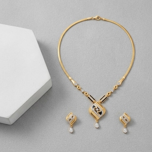 Ensemble de bijoux de mode traditionnels pour la mariée, élégant collier à pendentif géométrique en or avec boucles d'oreilles assorties pour femmes - Product Image 2