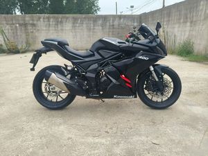 Tai Rong 400 - Moto sportive à essence d'occasion à deux roues, finition d'origine, garantie de qualité - Product Image 2