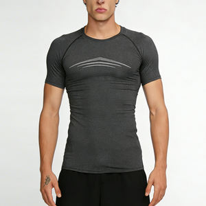 T-shirt de sport pour homme à séchage rapide avec logo personnalisé, haut de fitness ajusté pour l'entraînement en extérieur, la course à pied, la musculation, vêtements de sport en gros - Product Image 4