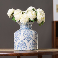 Vase de sol en céramique de porcelaine bleue blanche de style chinois moderne nouveau pot de fleur hydroponique pour le vase de table d'entrée de salon