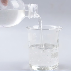 Paraffine chlorée liquide de qualité industrielle CP-52 pour composés PVC - Product Image 1