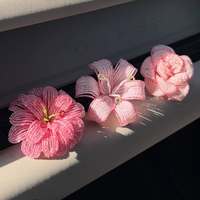 Fleur perlée vintage de type Orchidée - Marron/Crème, Tige artisanale, Décoration murale, Style nostalgique