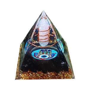 Pyramide en résine époxy à effet galet de cristal, Ornement de bureau, Décoration d'aquarium, Cadeau, Pilier de cristal blanc, Main de démon - Product Image 5
