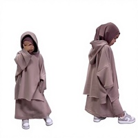 Nouvel Abaya Musulman Design Habib pour Enfants, Ensemble Robe à Capuche 2 Pièces, Haut et Jupe à Capuche Deux Pièces pour Enfants – Vente en Gros