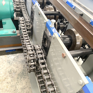 Nhà máy tùy chỉnh con lăn màn trập cửa Máy Làm Đá Đen Con lăn màn trập cửa hình thành máy - Product Image 4