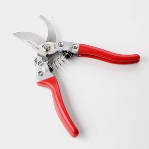 V8 Garden Shears Stainless Steel 5 In Bypass Pruning Scissors For Fruit Tree Trimming 20-30 Mm - Product Image 4