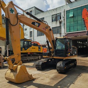 Excavadora de cadenas CAT Caterpillar 3L5D usada industrialmente para la industria pesada - Product Image 3