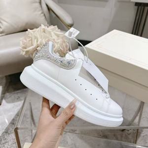 Zapatos Deportivos de Cuero con Detalles de Diamantes, Estilo Clásico, Personalizados, Modernos, Blancos, Ligeros para Primavera/Invierno - Product Image 4