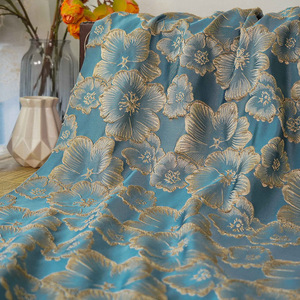 Tissu élégant 3d concave <span class=keywords><strong>convexe</strong></span> estampage à chaud fleur robe tissu rétro printemps automne vêtements d'extérieur tissu femmes bagages vêtements tissu - Product Image 1