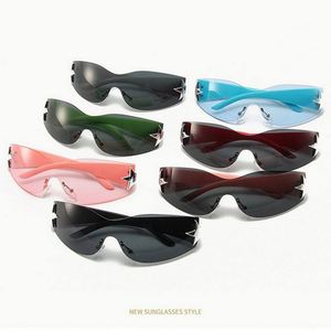 Gafas de Sol de Moda 2023 para Niños y Niñas, Lentes de Sol Deportivas Punk sin Montura con Protección UV400, Gafas de Sol Y2K con Estrellas para Niños - Product Image 3