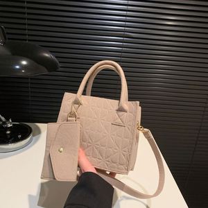 Bolso Bandolera de Moda para Mujer 2025 ZY Vintage de Lujo, de Alta Calidad, Elegante, de Fieltro, con Cremallera, Antirrobo, Impermeable - Product Image 3