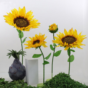 Décorations de scène de mariage en papier fait à la main tournesols artificiels en plastique grande grande tête tournesol géant - Product Image 3