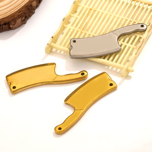 Pendentif breloque outil en acier inoxydable plaqué or PVD 18K - Marteau, hache, couteau, ciseaux pour la fabrication de bijoux DIY |   Imperméable et hypoallergénique - Product Image 3