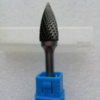 Fraises et râpes industrielles en carbure de tungstène micro-cornées à double coupe, finition brillante, personnalisables OEM pour la découpe