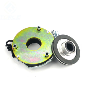 DHM3-04 DC99V Moteur de maintien à coupure de courant avec base YEJ63 DHM3-04 Moment 04NM DHM3-04 DC99V 04NM 25W YEJ63 Base P - Product Image 2