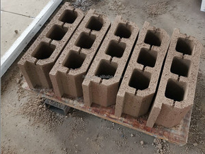 <strong>Price</strong> <strong>List</strong> <strong>of</strong> <strong>Block</strong> Making Machine Qtj4-25 <strong>Concrete</strong> Wall <strong>Block</strong> Machine With <strong>Block</strong> Machine Wood Pallet With One Free Mould - Product Image 6