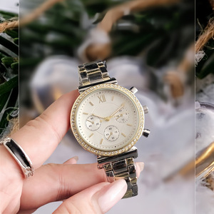 Reloj de cuarzo mecánico de acero inoxidable para mujer de calidad, esfera de cristal resistente al agua de lujo, ventana de silicona/banda de plástico, regalo de fiesta - Product Image 3