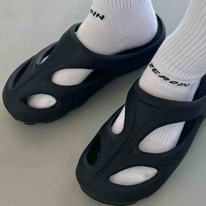 Al Aire Libre función hueco EVA forma especial vadeo río sandalias antideslizante agujero playa zapatos para hombres y mujeres sandalias - Product Image 1
