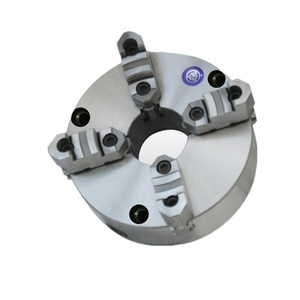 Mandrin à trois mors Zhonghuan K11400C, diamètre 138 mm, vis de dégagement M16, pour tour, auto-centrant, serrage 15-210 mm - Product Image 1