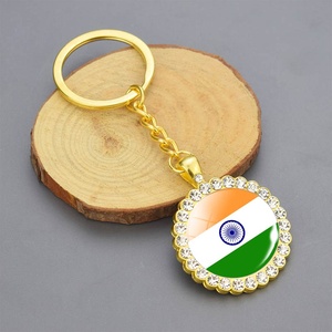 Porte-clés Souvenir de Chine, Afghanistan, Inde, Pakistan, Corée, Israël, Arabie Saoudite, Japon, Qatar, avec drapeau en strass doré - Product Image 2