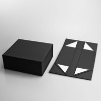Boîtes cadeaux rigides magnétiques de luxe noires mates avec logo personnalisé, doublure en éponge, laminage mat, matériaux recyclés, marque premium
