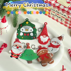 Llavero de Navidad con diseño de dibujos animados, colgante de Papá Noel para mochila escolar, adorno navideño, regalo de Navidad - Product Image 3