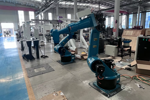 Robot de meulage industriel Sooyee SYM1550B à 6 axes avec moteur à boîte de vitesses contrôlée par PLC, charge utile de 50 kg, portée de 1500 mm, bras de débavurage et de polissage - Product Image 2
