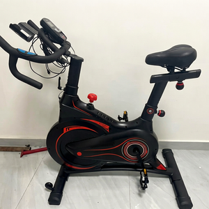 Bicicleta estática magnética comercial para interiores en oferta, bicicleta de spinning ligera con imán de acero para ejercicio en interiores - Product Image 1