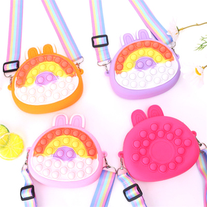 Nuevos juguetes de dibujos animados Fidget pequeño bandolera impermeable bolso de hombro Pop silicona conejito monedero para niños - Product Image 1