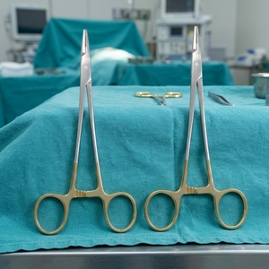 Portaagujas Quirúrgico Grip Surgical GS-NH-0010 de 6 Pulgadas con Anillo Dorado, Certificado CE, Instrumento de Hemostasia Clase I, Manual General - Product Image 3