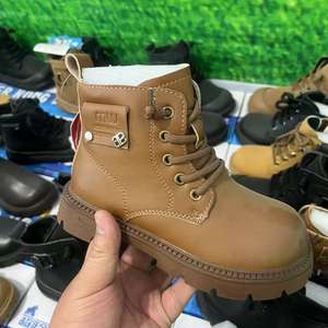 Bottes <span class=keywords><strong>Chelsea</strong></span> pour garçons 2025 automne nouvelle mode enfants confortables sans lacet solide antidérapant à semelles épaisses bottes de carrière de bureau courtes - Product Image 3