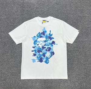 T-shirt unisexe à manches courtes et col rond en pur coton respirant, coupe ample, motif singe camouflage, idéal pour l'été - Product Image 4