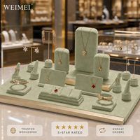 Présentoir à bijoux WEIMEI en velours vert et métal doré pour colliers, boucles d'oreilles et bracelets, idéal pour boutiques et magasins de cadeaux